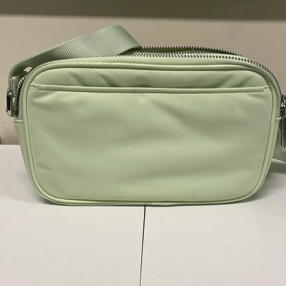 Lululemon Crossbody Camera Bag 2L